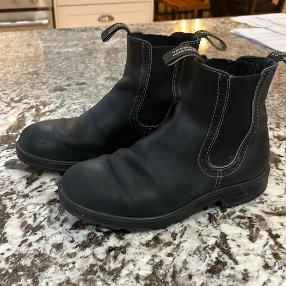 Blundstone boots, size 7